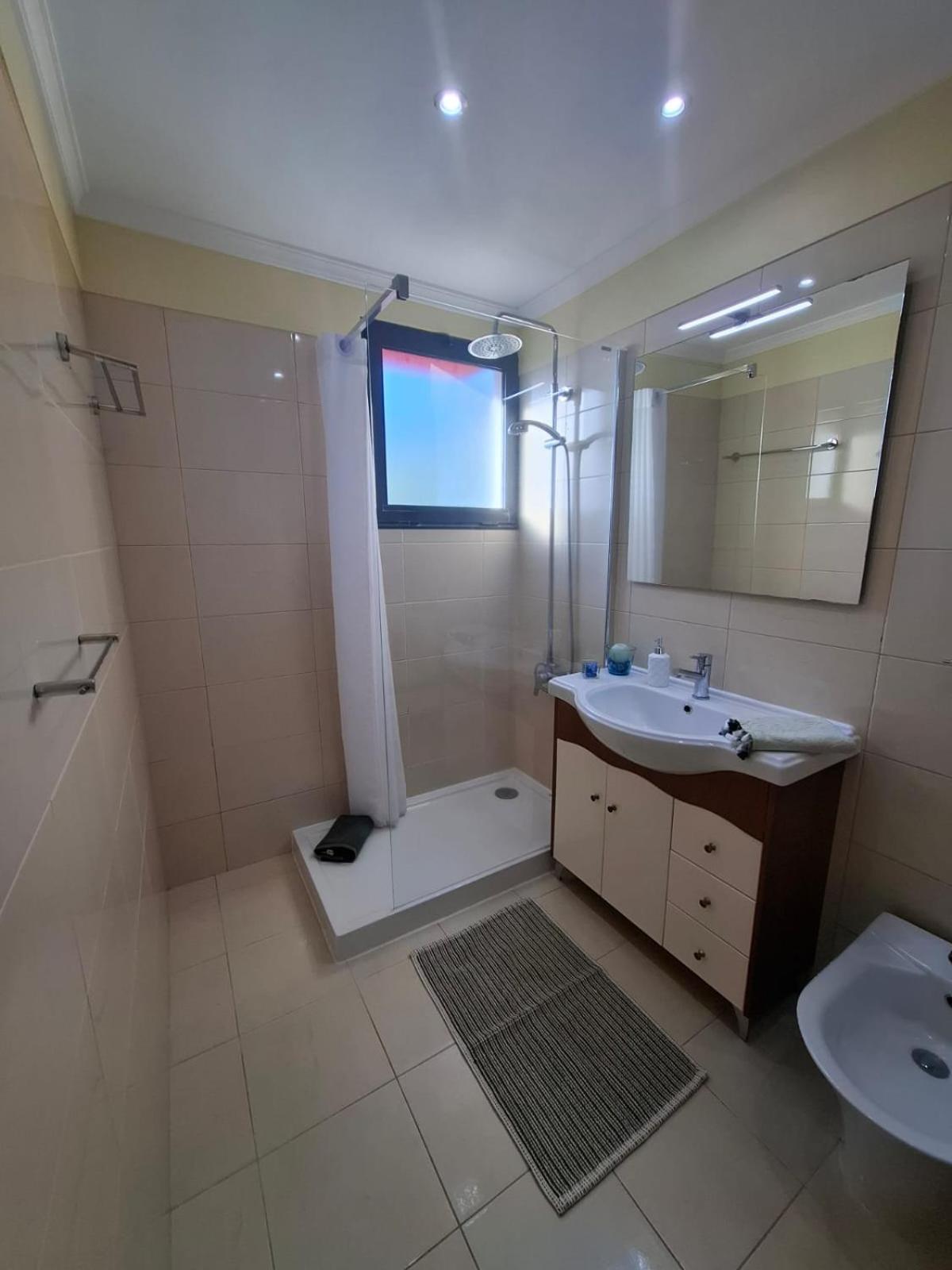 Cozy And Bright Apartment Machico  Ngoại thất bức ảnh